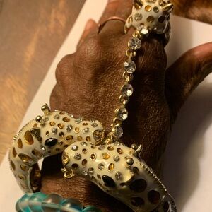 Giraffe & Crystal Chain stretch Ring & white enamel brown rhinestones